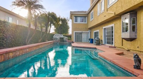 18862 Pinto Ln, Santa Ana, CA 92705-2264