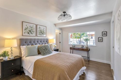 387 Smithwood St, Milpitas CA  95035-4126 exterior