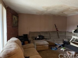 681 Redwood Ave, Upland, CA 91786-4345