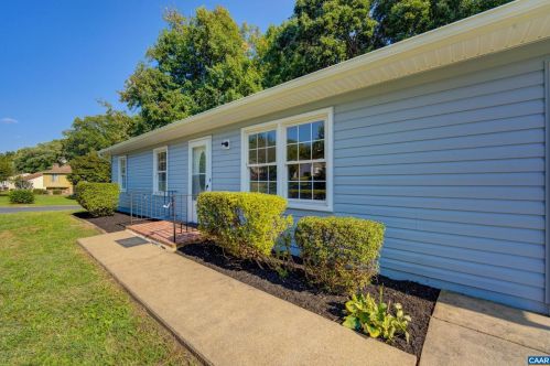 5054 Tara Dr, Fredericksburg, VA 22407-6546