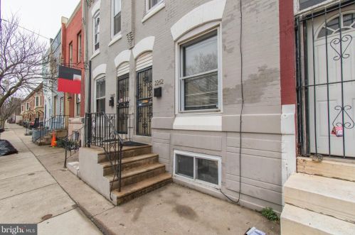 2262 15th St, Philadelphia PA  19132-4414 exterior