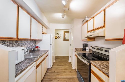 109 Turtle Creek Rd, Charlottesville, VA 22901-6732