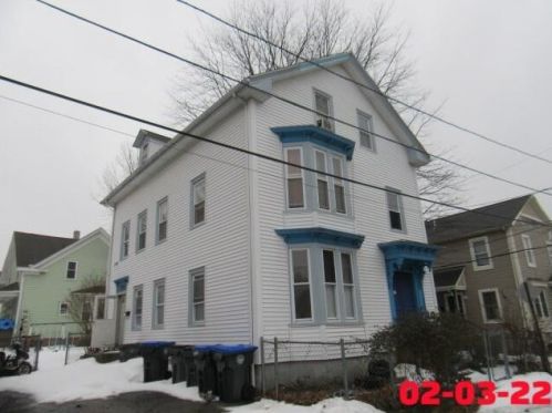 36 Henrietta St, Providence, RI 02904-1010