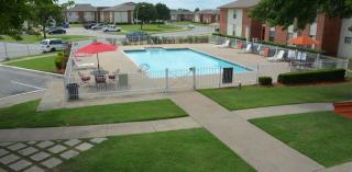 1306 107th East Ave, Tulsa OK  74128-4008 exterior