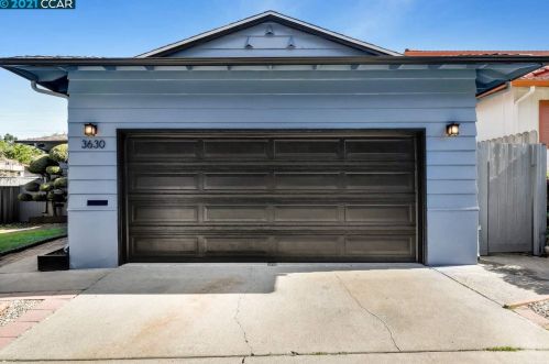 3630 Fleetwood Dr, San Bruno, CA 94066-1212