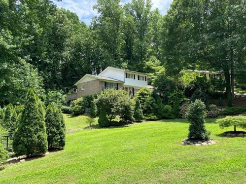 3157 Ann Rd, Smyrna GA 30080-3806 exterior