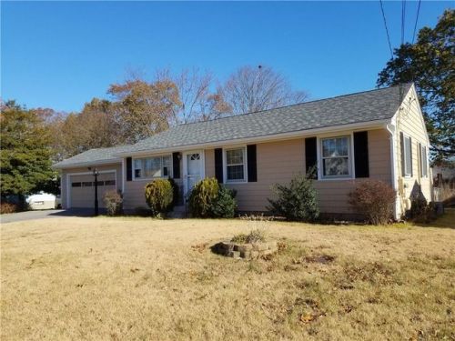20 Villa Ave, Warwick, RI 02886-5050