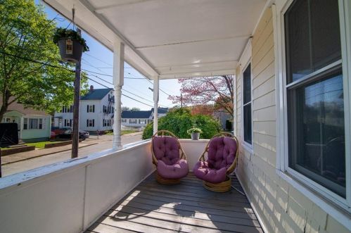 56 Binford St, Lincoln, RI 02865-3208