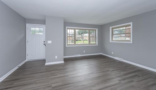 3685 Brockton Dr, Cincinnati, OH 45251-2455