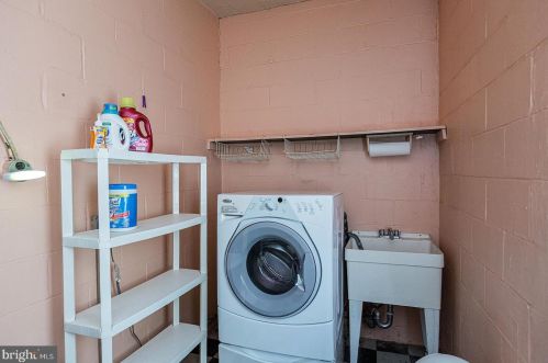 54 Sunrise Ave, Lancaster PA  17601-3942 exterior