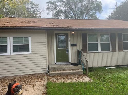 609 Idaho St, Morgans Point TX  77571-5512 exterior