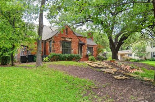 3197 Westcliff Rd, Fort Worth, TX 76109-2129
