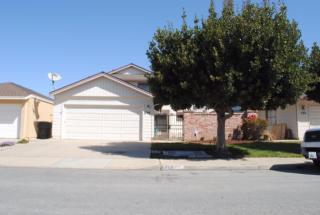 240 Alhambra St, Salinas, CA 93906-8343