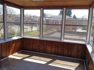 20006 Winslow Rd, Cleveland OH  44122-4966 exterior