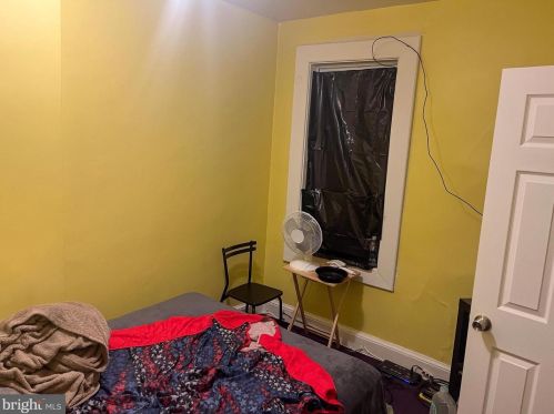 563 Line St, Camden NJ 08103-1610 exterior