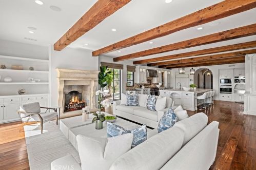 22 Black Falcon, Irvine CA  92603-0420 exterior