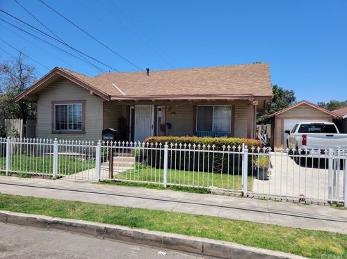 215 Hobart St, Santa Ana, CA 92707-1319