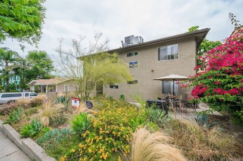 1447 Windsor Rd, Glendale CA  91205-2767 exterior