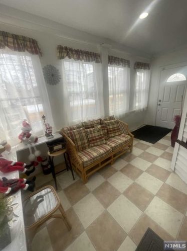 458 23rd St, Paterson, NJ 07514-2317