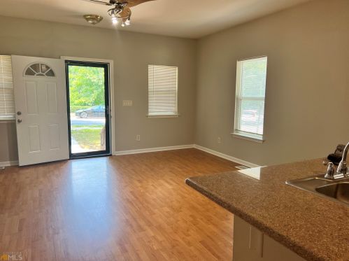 150 Joseph E Lowery Blvd, Atlanta GA  30314-3169 exterior