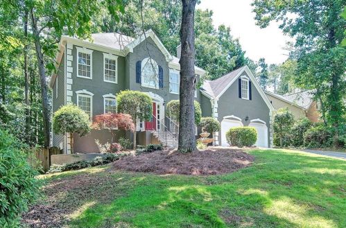 4004 Southbrook Ct, Kennesaw, GA 30152-3186