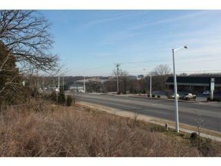 2271 Shepherd Of The Hills Expy, Branson, MO 65616-8112
