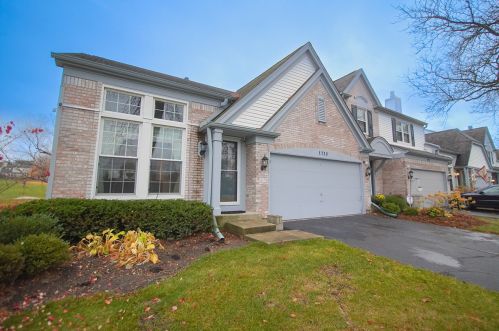 1710 Coach Dr, Naperville, IL 60565-4416
