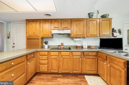 904 Pheasant Dr, Carlisle PA 17013-1255 exterior