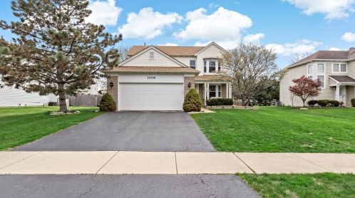 2508 Blakely Ln, Naperville, IL 60540-1956