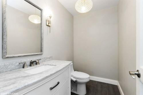 900 King Richards Ct, Bannockburn IL  60015-2627 exterior