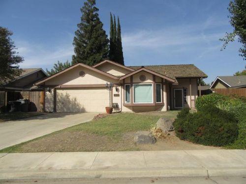 6000 Judy Ct, Visalia, CA 93277-8604