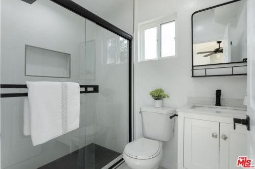 2325 Monta Vista Ave, Santa Ana CA 92704-2828 exterior