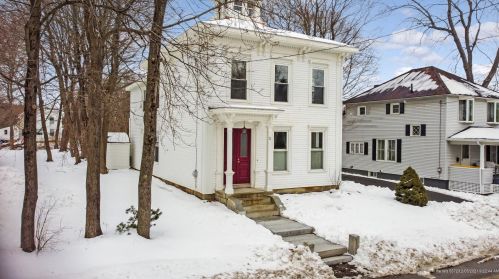 5 Lincoln St, Hallowell, ME 04347-1401