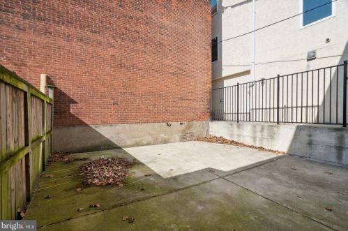 624 42 St, Philadelphia PA 19104-1468 exterior