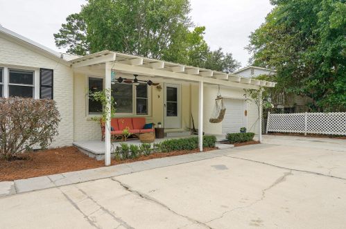 3679 Hilton Dr, Johns Island, SC 29455-7807