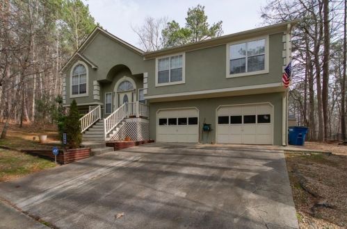 8260 Louisville Dr, Winston, GA 30187-1084