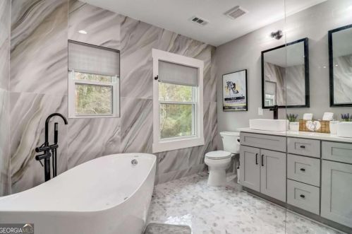 740 Moores Mill Rd, Atlanta GA  30327-1561 exterior