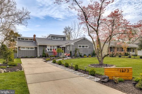 1173 Concord Dr, Tavistock, NJ 08033-3502