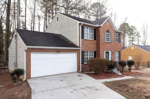 1081 King Way Dr, Lithonia, GA 30058-6113