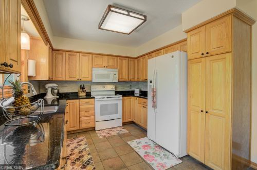 151 Dennison Ave, Saint Paul MN  55126-6237 exterior