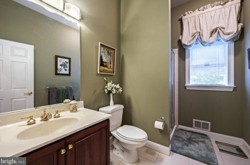 468 State Rd, Princeton NJ  08540-1412 exterior