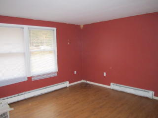 113 Peck Rd, Winsted, CT 06098-2986
