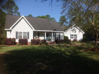 83 Barrington Dr, Jesup, GA 31545-1929
