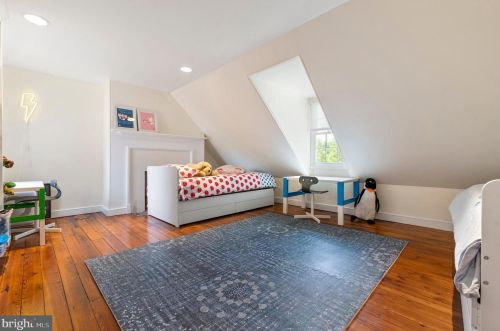 413 10th St, Philadelphia PA 19148-5006 exterior