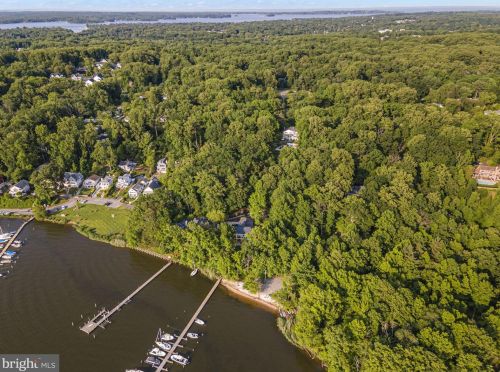 102 Bellehahn Ct, Severna Park MD  21146-4804 exterior