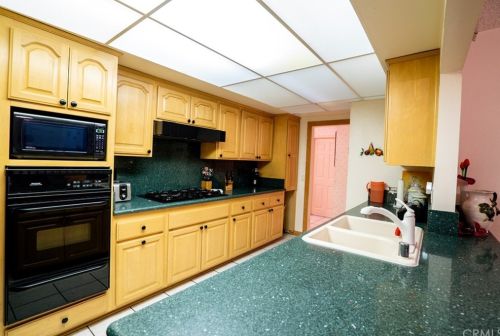2908 Elmlawn Dr, Anaheim CA  92804-3915 exterior