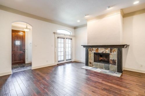 5025 Byers Ave, Fort Worth, TX 76107-3625