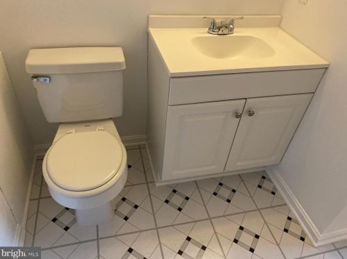 2113 Carriage Square Pl, Silver Spring MD exterior