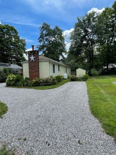 6 Brunetto Grv, Morris CT  06763-1127 exterior