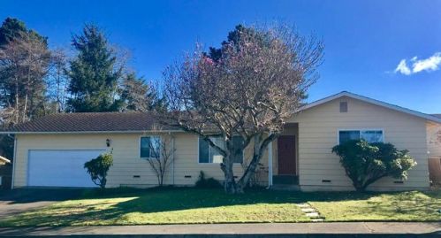 2231 William Ct, Mckinleyville, CA 95519-3725